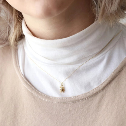 Minimalist Tiny Beetle Pendant Necklace for Women Girls Gold Color Dainty Animal Flying Insect Charm Chain Boho Jewelry