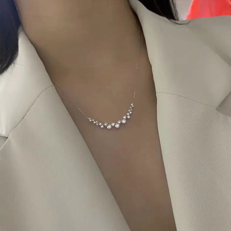 Fashion New Product 1 Carat Smile Diamond Pendant Silver Necklace Female Shiny Crystal Clavicle Chain Jewelry Party Gift