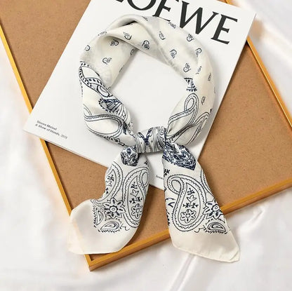 70*70cm Luxury Cashew Print Women Square Silk Neck Scarf Fashion Head Scarf Kerchief Elegant Foulard Bandana 2021 New