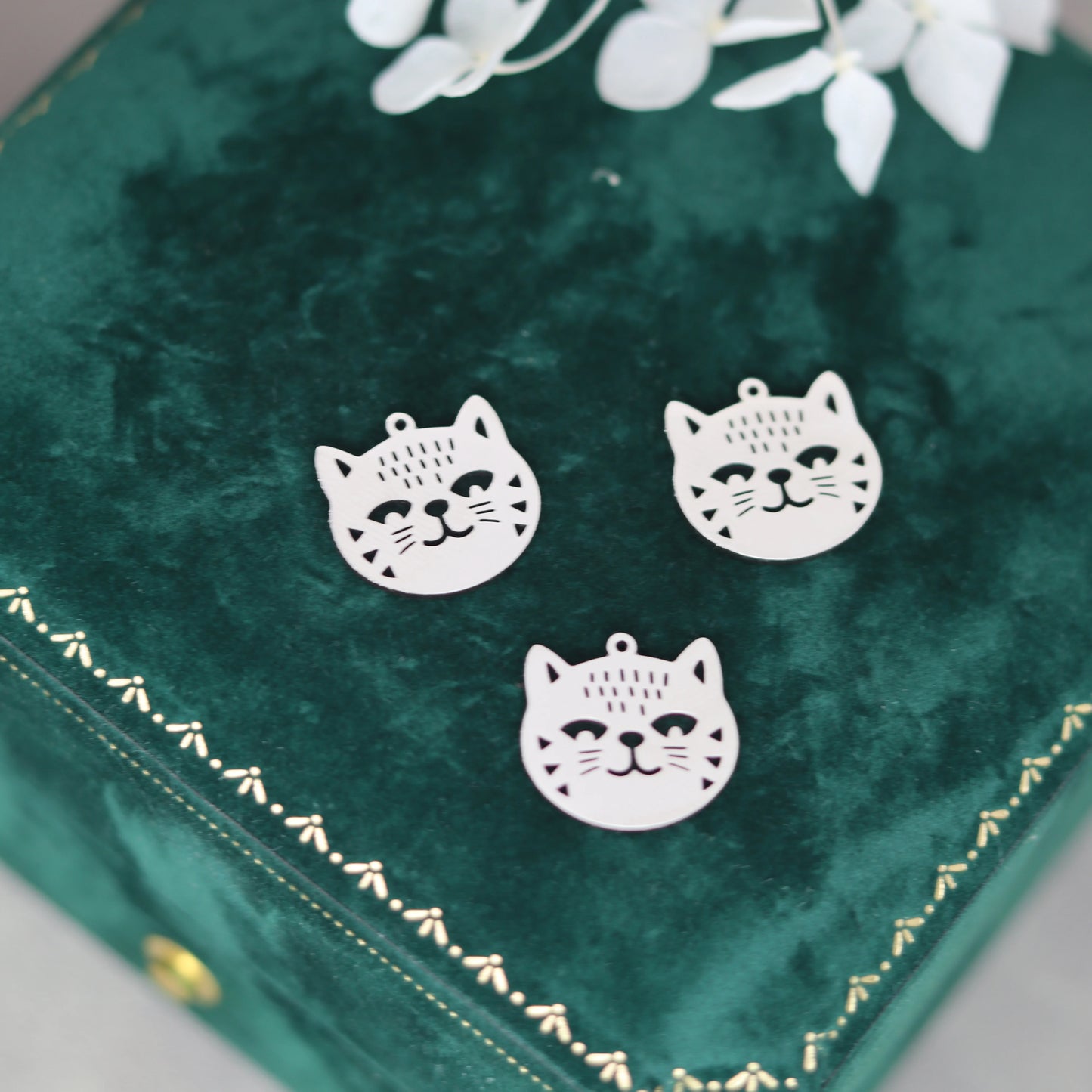 3pcs Cute Kitten DIY Bracelets Stainless Steel Pendant Charms for Jewelry Making Earrings Women Craft Delicate Cat Accessories