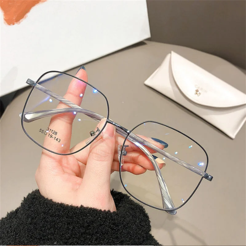 Women Fake Glasses Anti-blue Light Large Frame Glasses Transparent Lens Metal Frame Oversize Eyeglasses UV400 Protection Eyewear