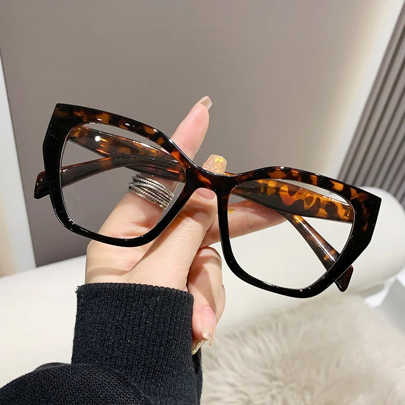 KLASSNUM 2023 Women Cat Eye Frame Eyeglasses Anti-blue Light Transparent Glasses UV400 Protection Flat Mirror Eyewear Xmas Gift