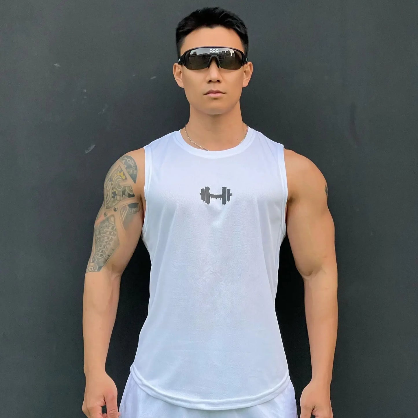 NEW Summer Fitness Sports Tank Top Men's Breathable Loose Fit Training Sleeveless T-shirt Quick Drying vest male Fitness tops