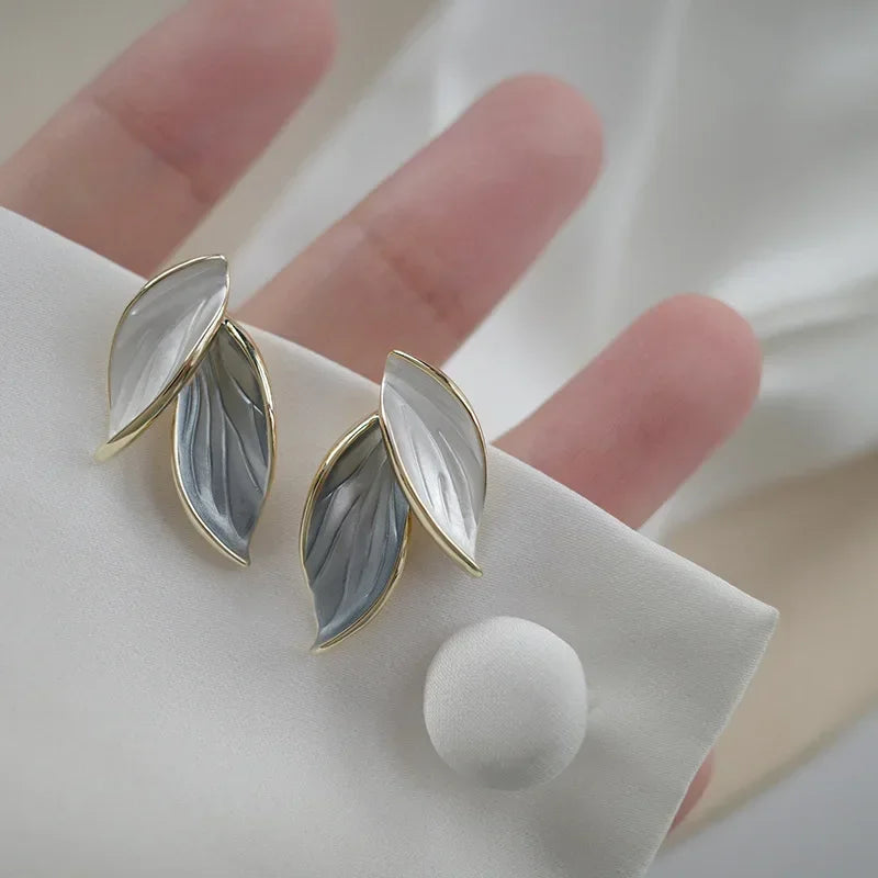 LATS New Korean Arrival Metal Trendy Fresh Lovely Sweet Grey Leaf Stud Earrings for Women 2024 Fashion Jewelry Gifts