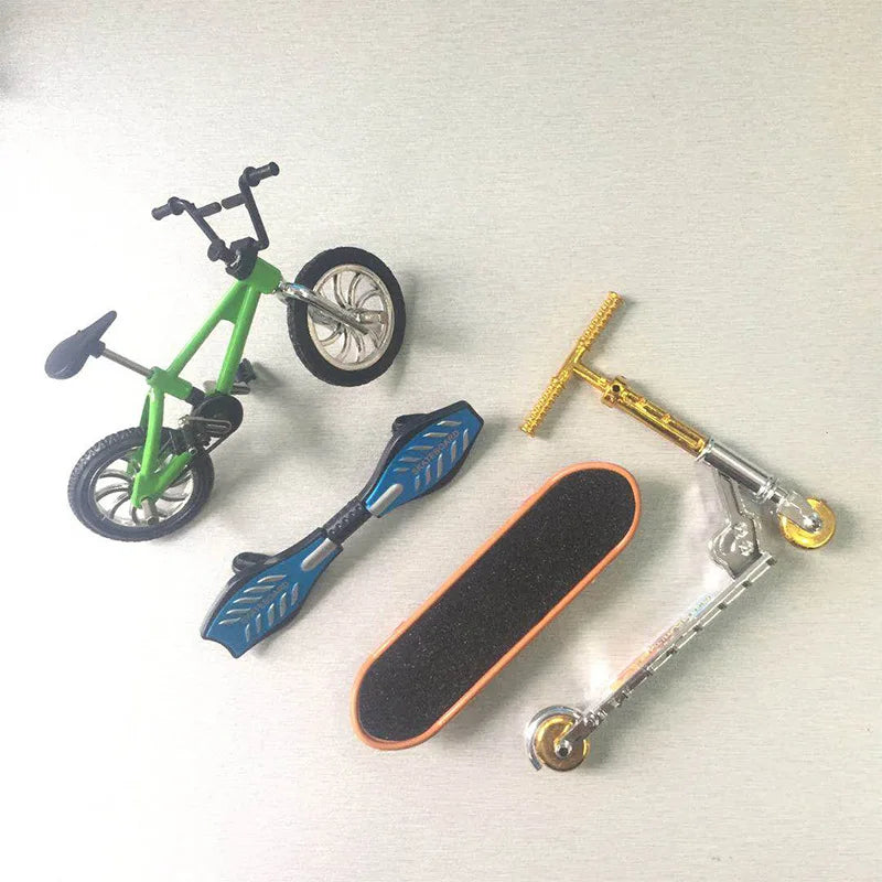 1Set Mini Scooter Two Wheel Scooter Children's Educational Toys Finger Scooter Bike Finger Skateboard Birthday Gift for Boys