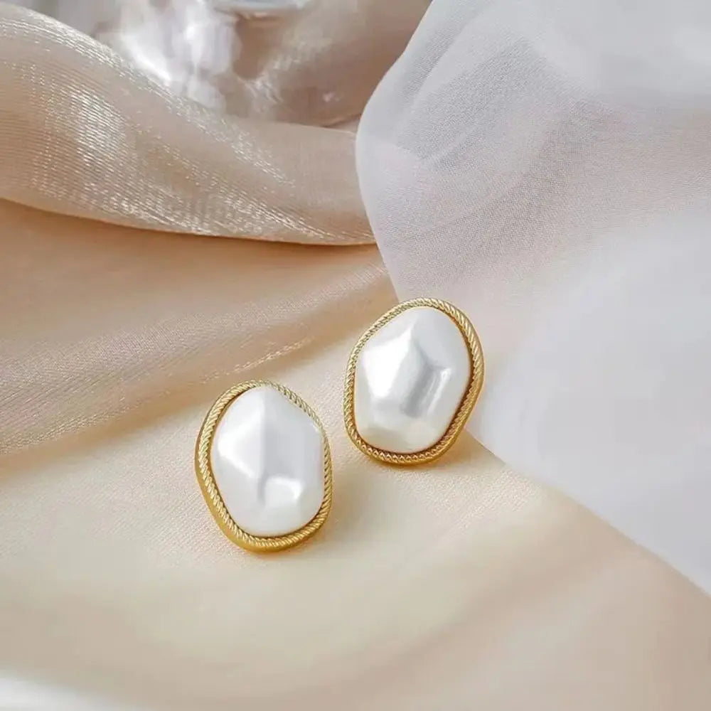 Pearl Imitation Pearl Earrings 2024 Golden Alloy Retro Pearl Earrings Irregular Square Earrings Women