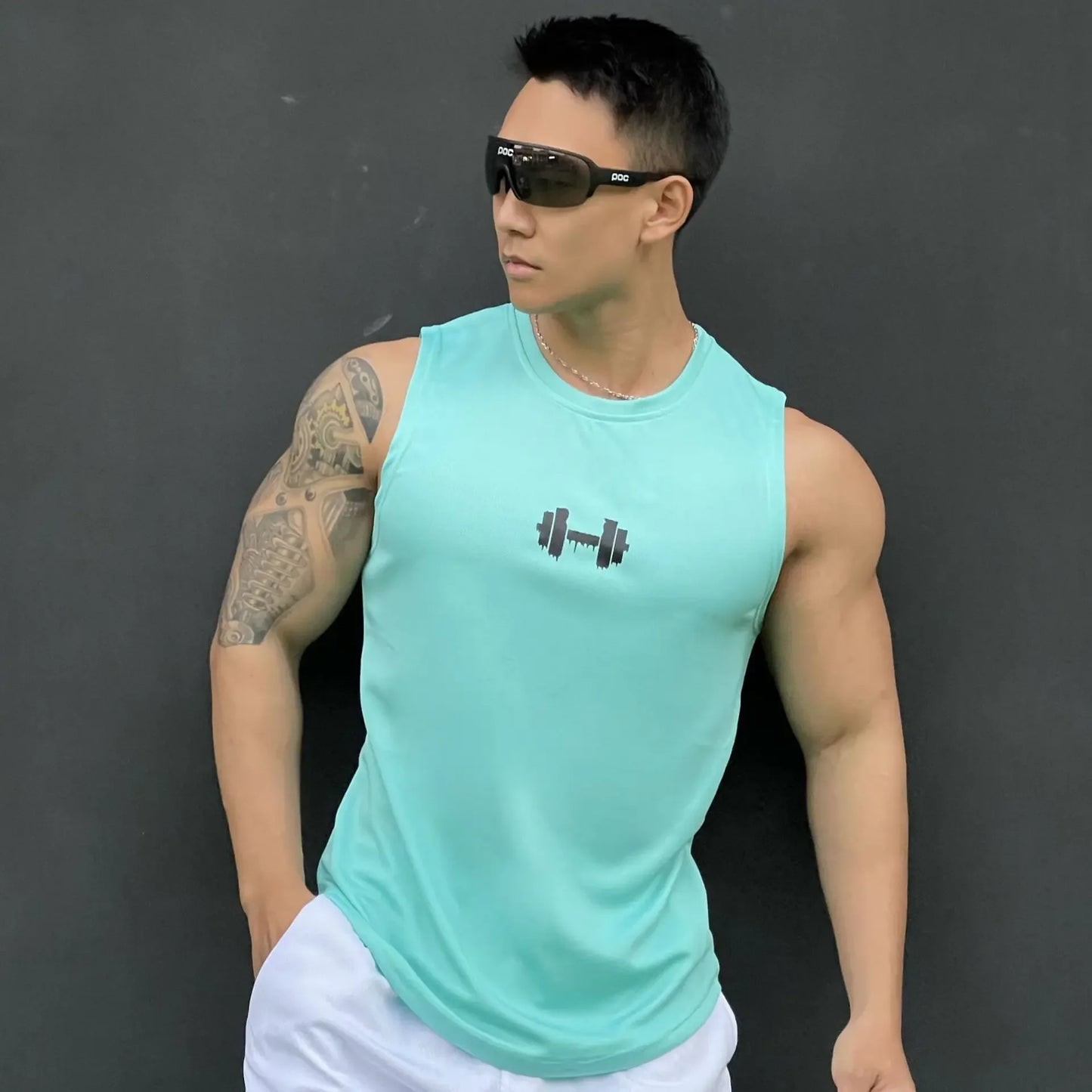 NEW Summer Fitness Sports Tank Top Men's Breathable Loose Fit Training Sleeveless T-shirt Quick Drying vest male Fitness tops