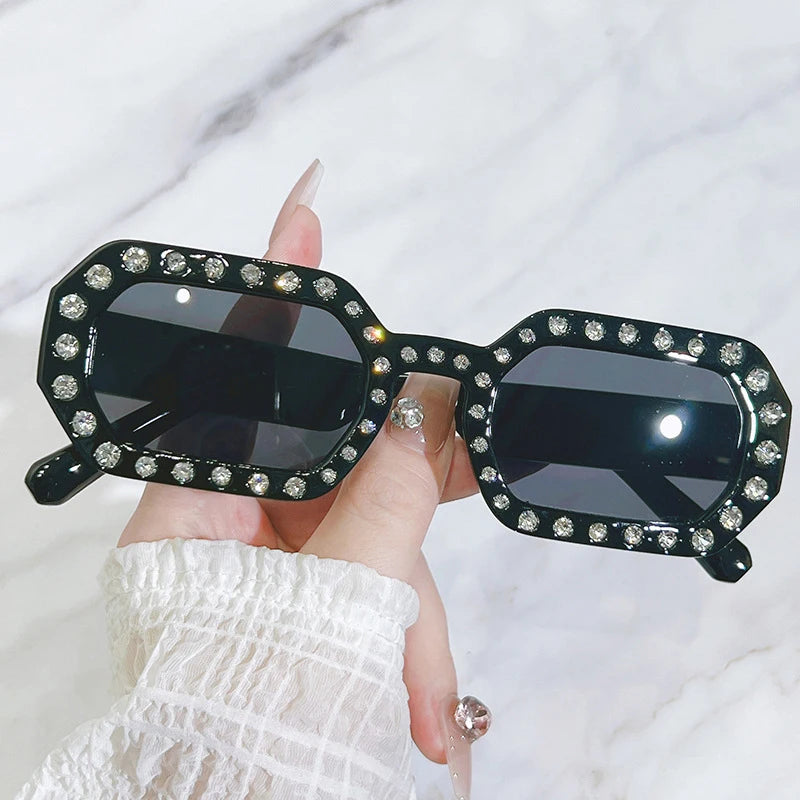 Unique Polygon Rectangle Sunglasses Ladies Vintage Clear Candy Square Diamond Sunglasses For Party Travel Street Shades