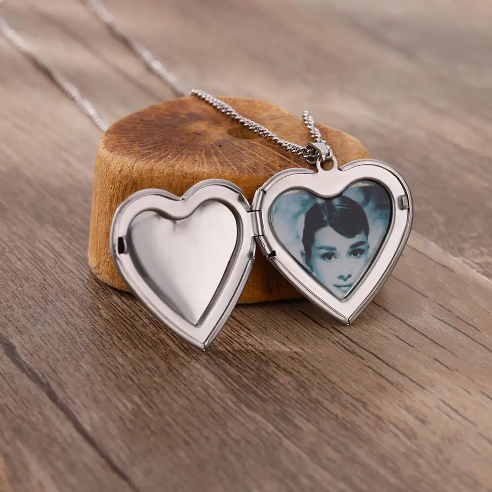 Custom Heart Picture Necklaces For Women Stainless Steel Gold Color Family Photo Pendant Necklace Fashion Birthday Jewelry Gifts