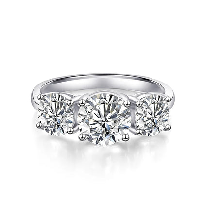 White Gold 4/2CT Moissanite Ring