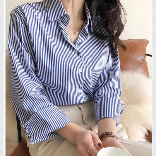 2024 New Women's Casual Shirt Comfortable Simple Striped Blue And White Classic Retro Spring And Autumn Long Sleeve Top