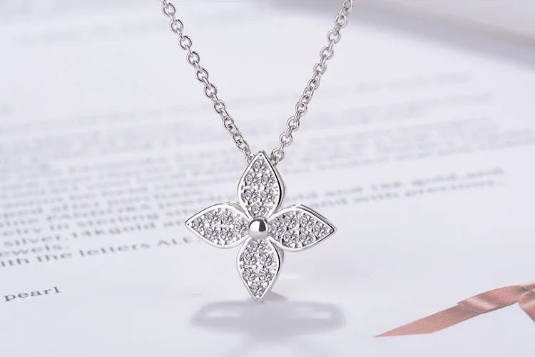 Glitter Four-leaf Clover 925 Sterling Silver Necklace Pendants For Women Clothes Match Decoration Fine Jewelry