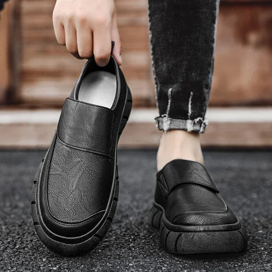 Autumn New Men's Flat Leather Casual Shoes Fashion Slip on Walking Shoes for Men Outdoor Round Toe Platform Shoes Male Sneakers