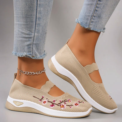 Spring new women's sports shoes,