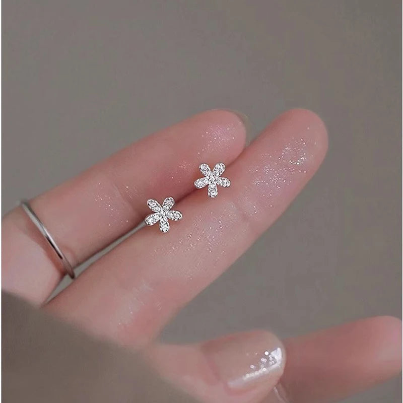 New S925 Sterling Silver Heart Simple Fashion Zircon Flower Stud Earrings Women Exquisite Student Girlfriend Fine Jewelry