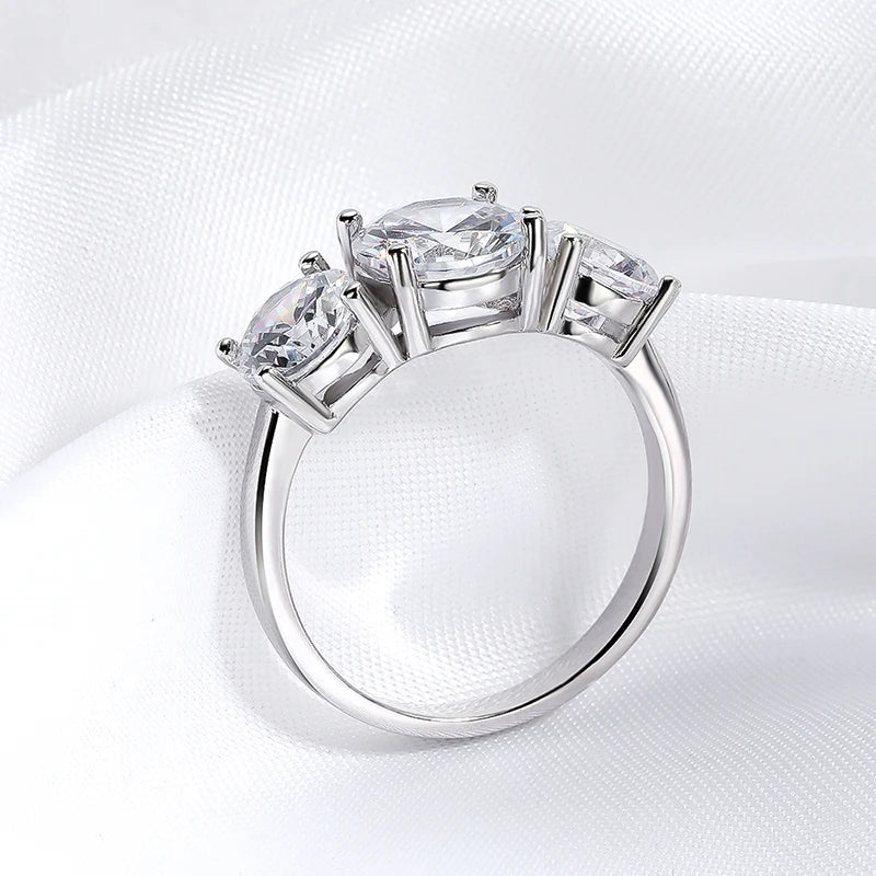 White Gold 4/2CT Moissanite Ring