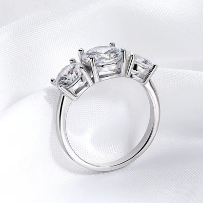 White Gold 4/2CT Moissanite Ring