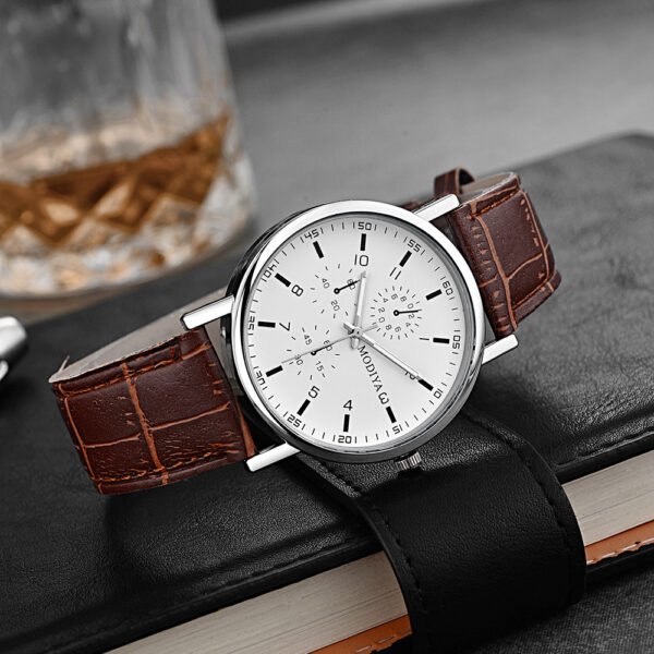 Men's Fashion Simple Belt Quartz Watch - Image 6