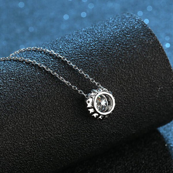 Women's Fashion All Match Moissanite Necklace - Image 4