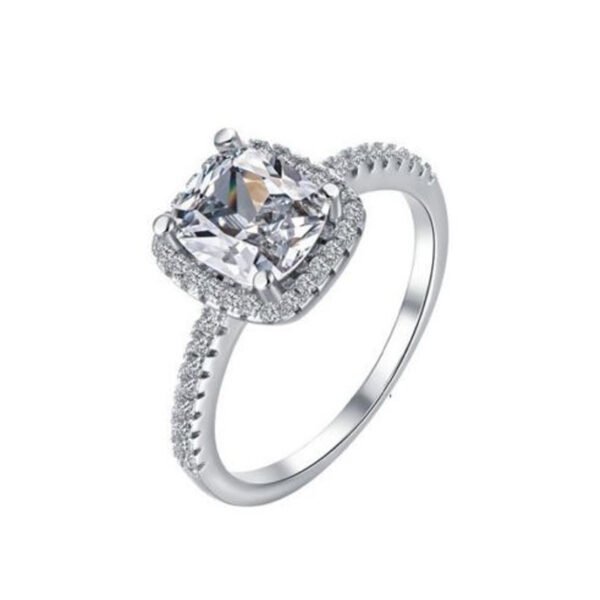 Women's Beautiful Square Diamond Alloy Ring - Image 2