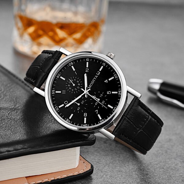 Men's Fashion Simple Belt Quartz Watch - Image 2