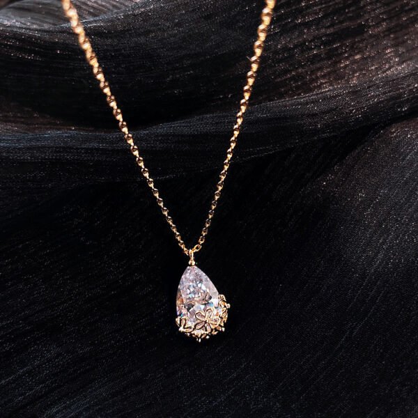 Crystal Water Drop Pendant Necklace Women's Fine Jewelry Adjustable Short Accessories Jewelry Gift - Image 3