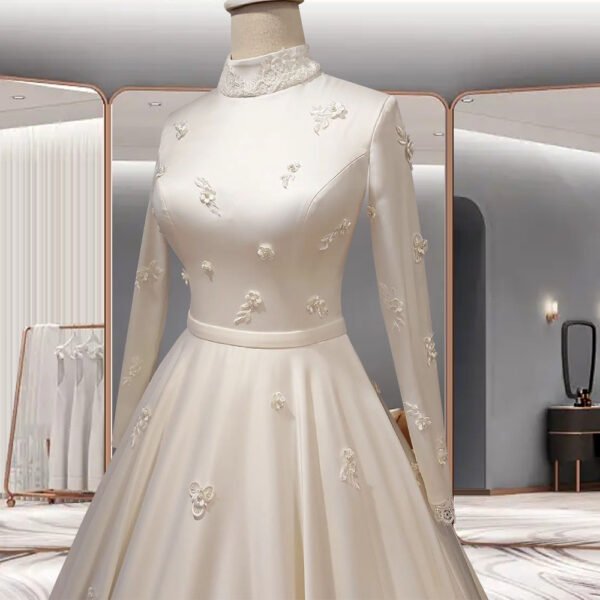 Women's Fashion Temperament Satin Stand-up Collar Long-sleeved Wedding Dresses - Image 2
