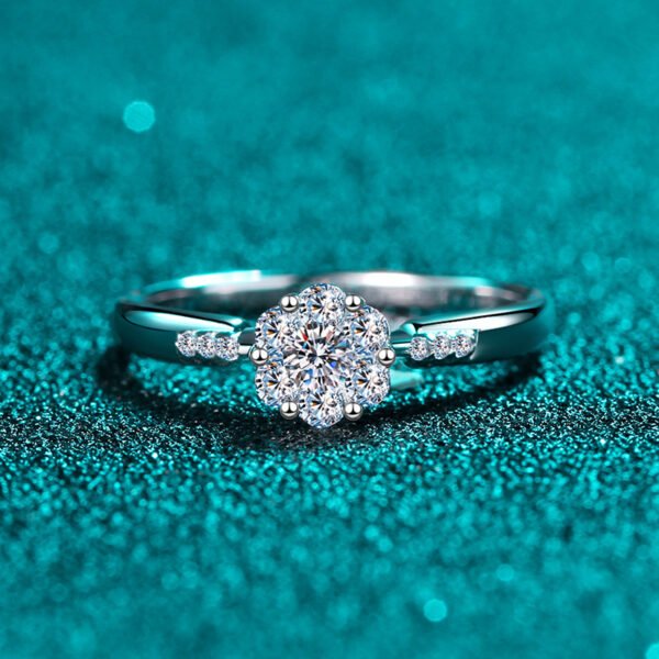 S925 Sterling Silver Ring New Inlaid 24 Points Moissanite - Image 4