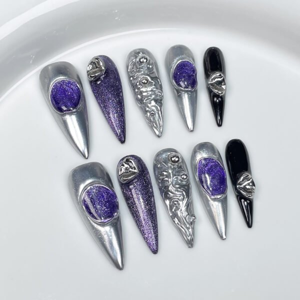 Sweet Cool Retro Style Nail Stickers Wearable Fake Nails