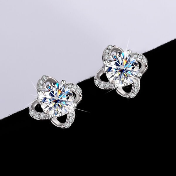 Ear Studs Simple Graceful Moissanite - Image 5