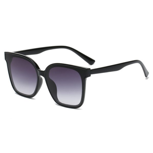 Retro Internet Hot Simple Sunglasses For Men And Women - Image 3