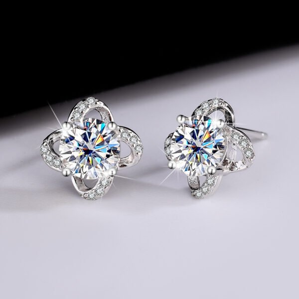 Ear Studs Simple Graceful Moissanite - Image 6