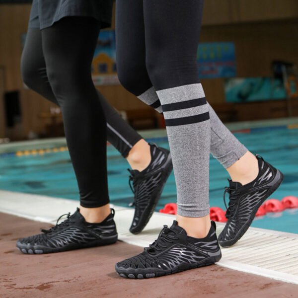 Smmer Water Shoes Men's And Women's Fashion Casual Outdoor Soft Bottom Beach Shoes - Image 5