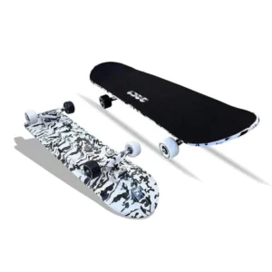 Camo Design Skateboard ©